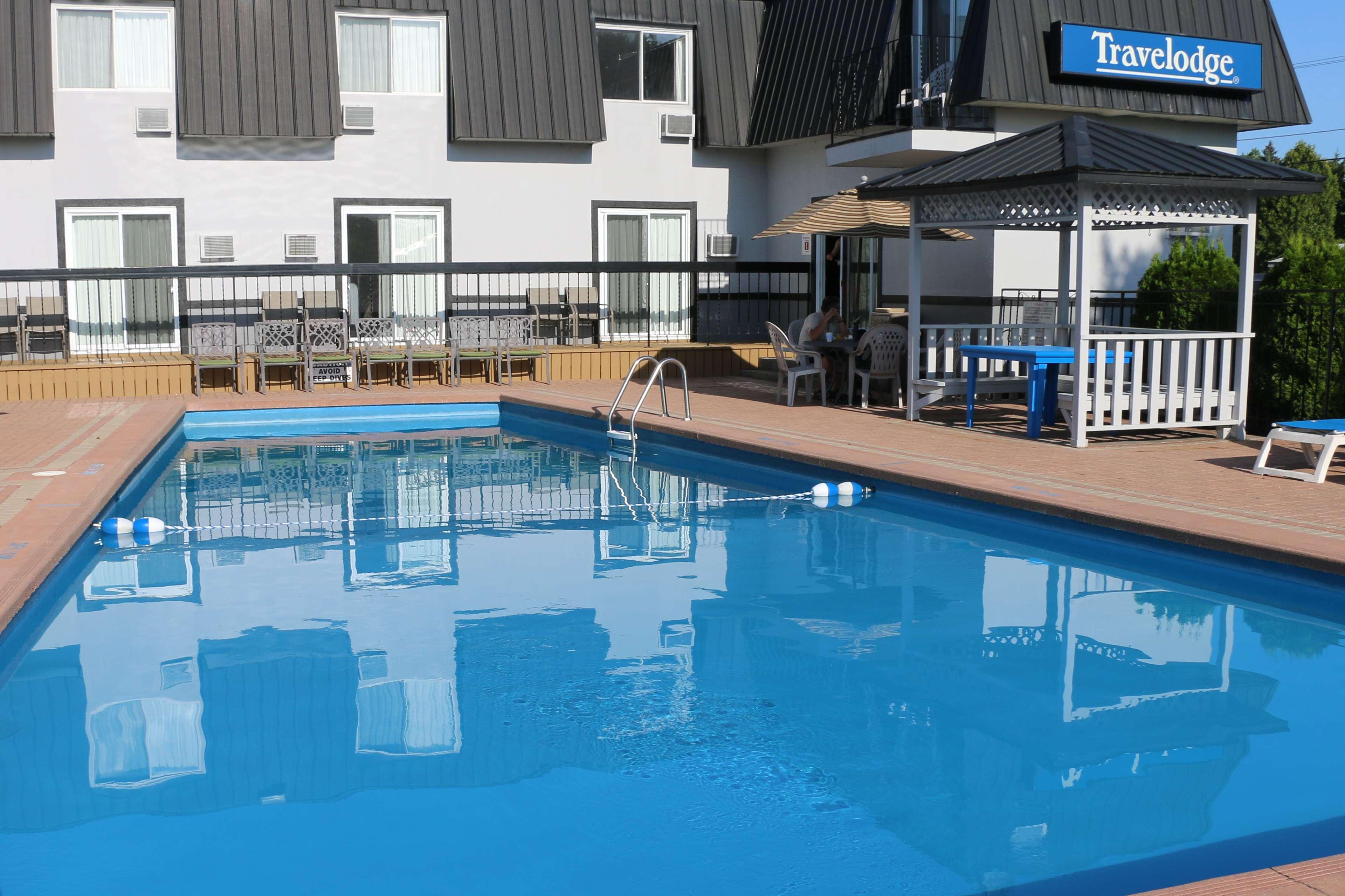 ทราเวลลอดจ์ บาย วินด์แฮม จานาน็อก Motel แกเนอนอเคว ภายนอก รูปภาพ
